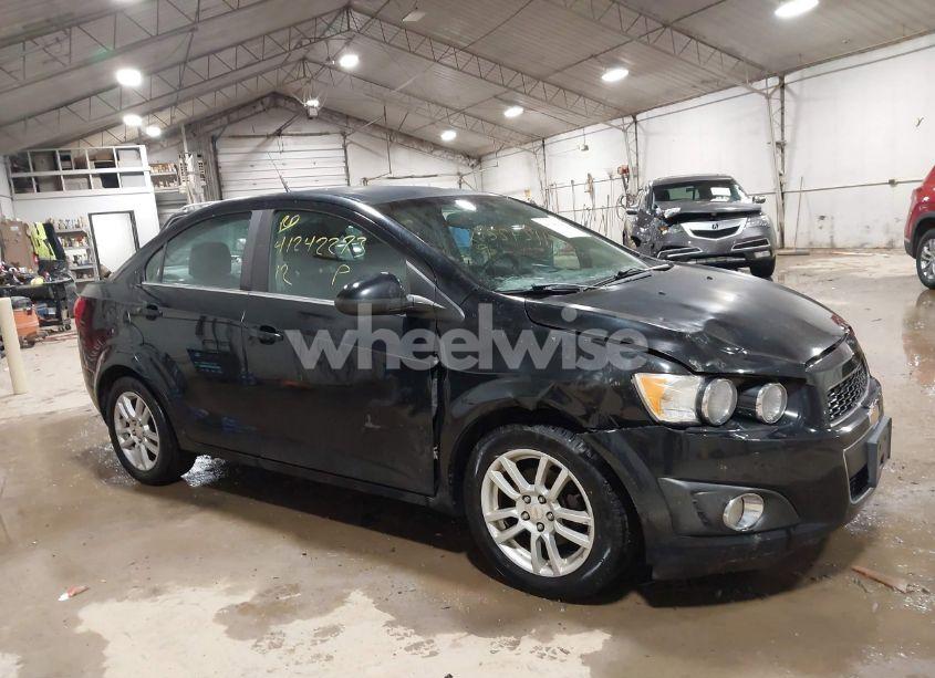 2012 Chevrolet Sonic 2LT (VIN 1G1JC5SH0C4129695) main photo