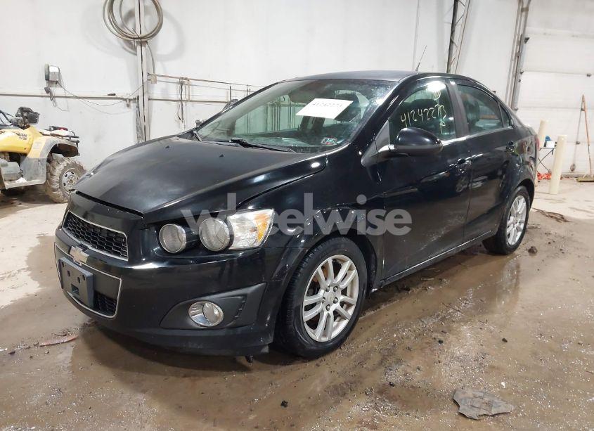 Photo 2 of 2012 Chevrolet Sonic 2LT (VIN 1G1JC5SH0C4129695)