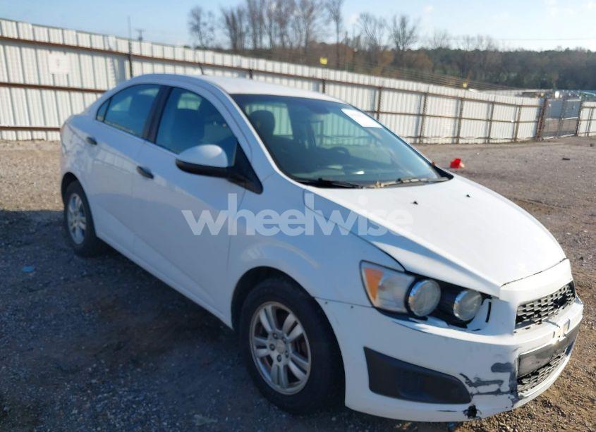 2012 Chevrolet Sonic 2LT (VIN 1G1JC5SH0C4134086) main photo