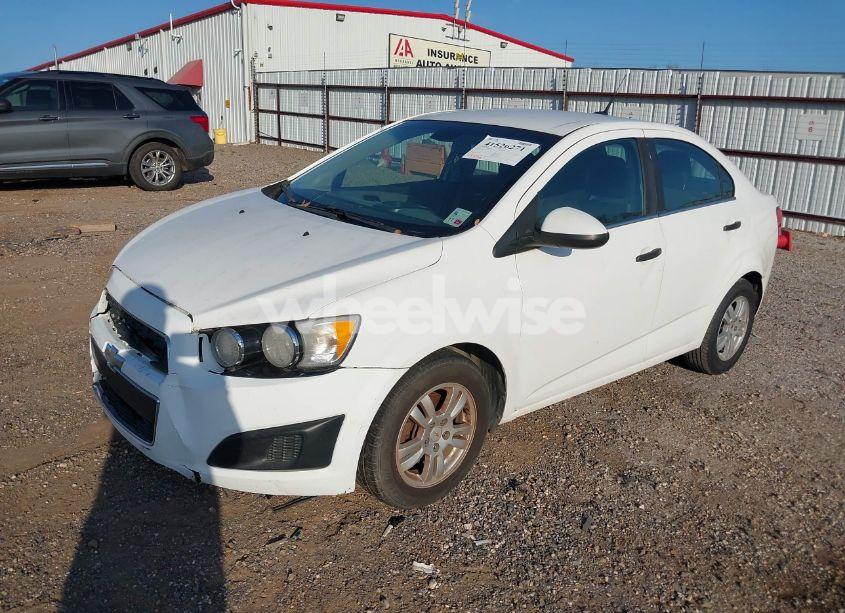 Photo 2 of 2012 Chevrolet Sonic 2LT (VIN 1G1JC5SH0C4134086)