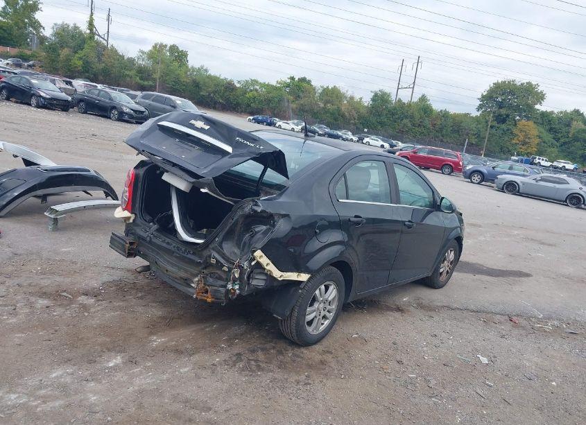 Photo 4 of 2012 Chevrolet Sonic 2LT (VIN 1G1JC5SH0C4177388)