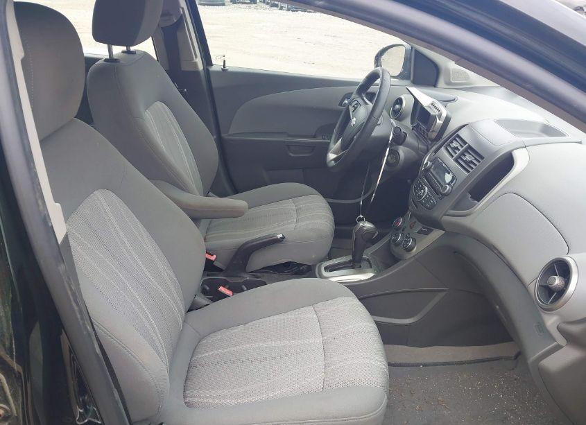 Photo 5 of 2012 Chevrolet Sonic 2LT (VIN 1G1JC5SH0C4177388)