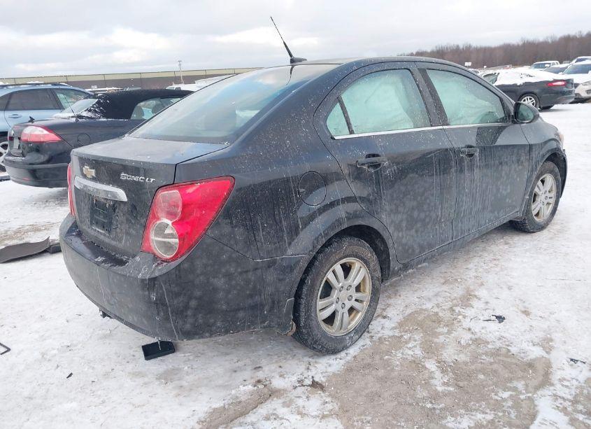 Photo 4 of 2013 Chevrolet Sonic LT AUTO (VIN 1G1JC5SH0D4108573)