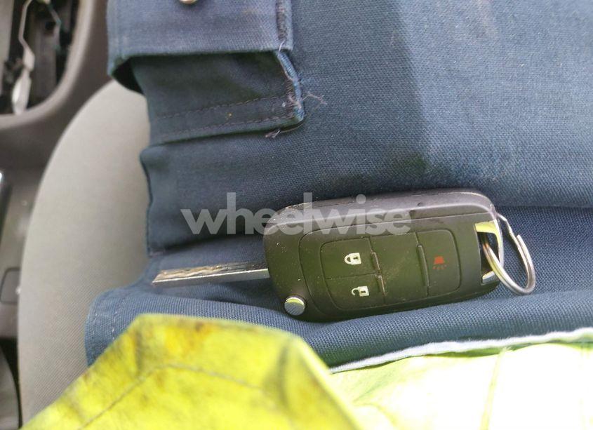 Photo 11 of 2013 Chevrolet Sonic LT AUTO (VIN 1G1JC5SH0D4134056)