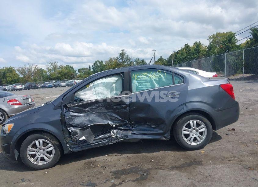 Photo 14 of 2013 Chevrolet Sonic LT AUTO (VIN 1G1JC5SH0D4134056)