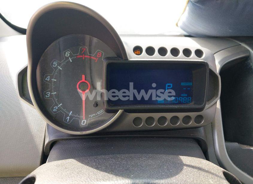 Photo 7 of 2013 Chevrolet Sonic LT AUTO (VIN 1G1JC5SH0D4136566)