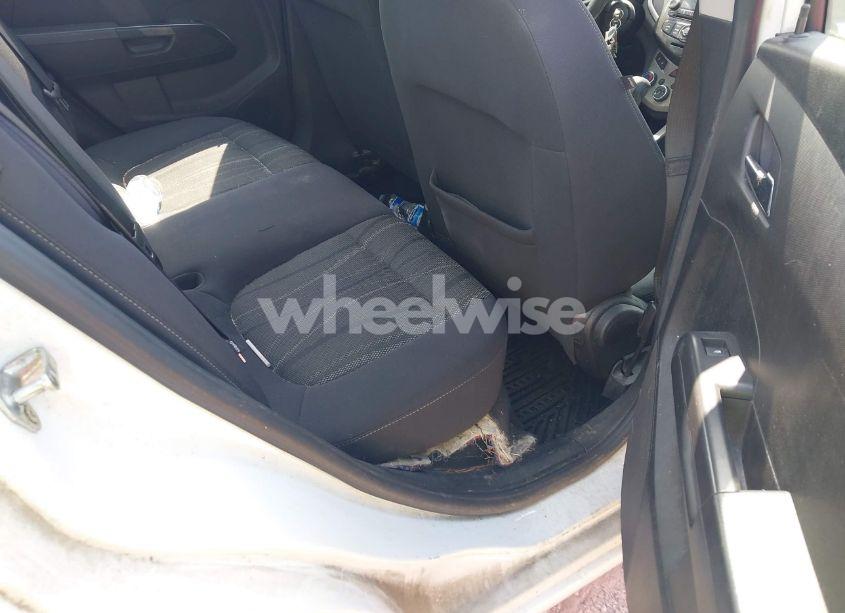 Photo 8 of 2013 Chevrolet Sonic LT AUTO (VIN 1G1JC5SH0D4136566)