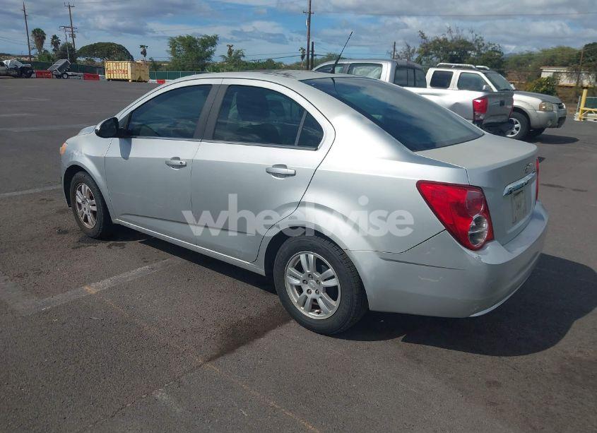 Photo 3 of 2013 Chevrolet Sonic LT AUTO (VIN 1G1JC5SH0D4160804)