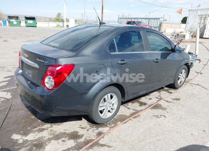 Photo 4 of 2013 Chevrolet Sonic LT (VIN 1G1JC5SH0D4162312)