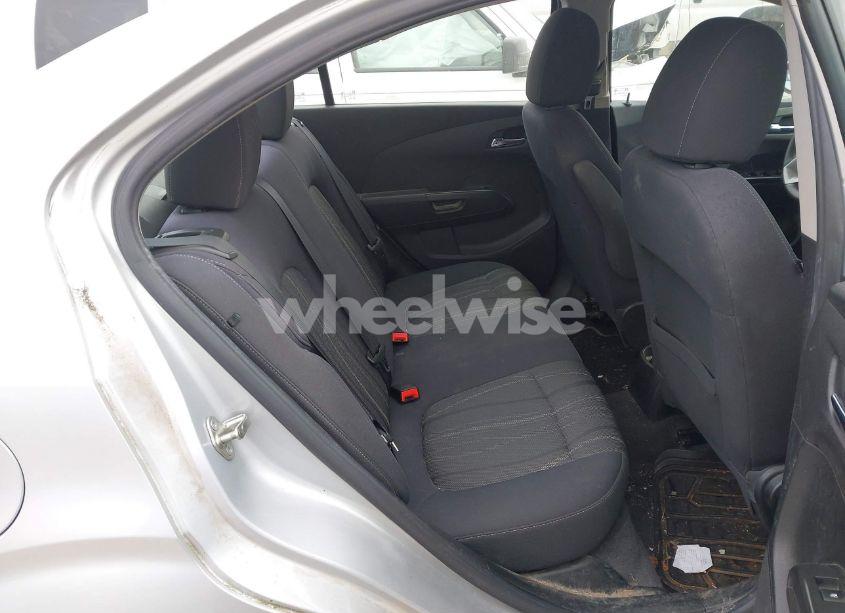 Photo 8 of 2013 Chevrolet Sonic LT AUTO (VIN 1G1JC5SH0D4180938)