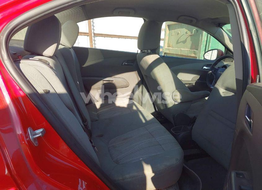 Photo 8 of 2013 Chevrolet Sonic LT AUTO (VIN 1G1JC5SH0D4186111)