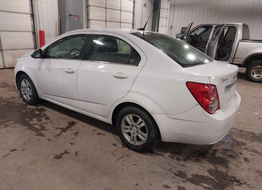 Photo 3 of 2013 Chevrolet Sonic LT AUTO (VIN 1G1JC5SH0D4209290)