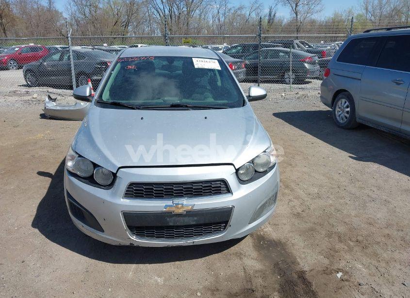 Photo 12 of 2014 Chevrolet Sonic LT AUTO (VIN 1G1JC5SH0E4152784)