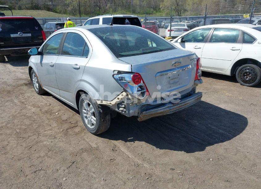 Photo 3 of 2014 Chevrolet Sonic LT AUTO (VIN 1G1JC5SH0E4152784)