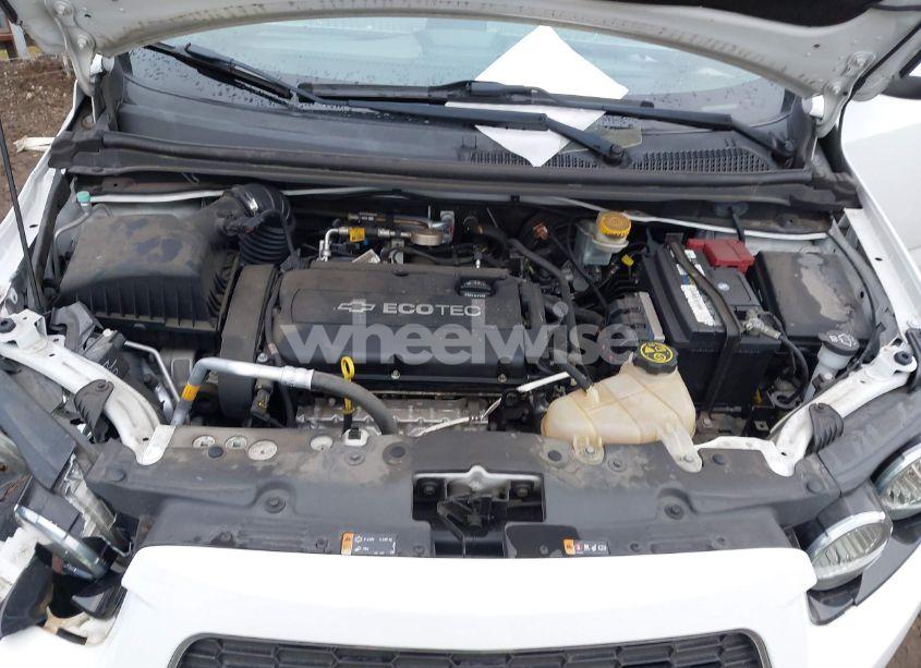 Photo 10 of 2014 Chevrolet Sonic LT AUTO (VIN 1G1JC5SH0E4210571)