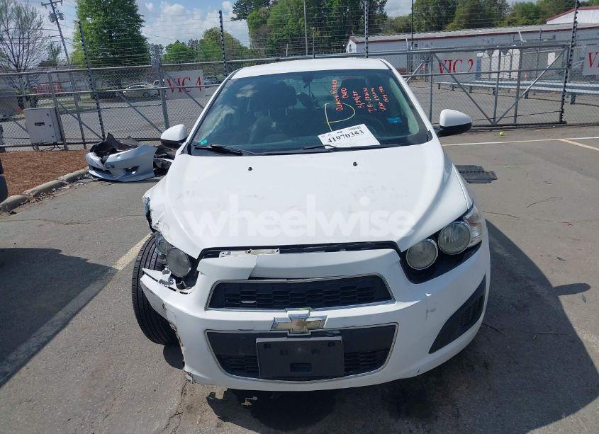 Photo 12 of 2014 Chevrolet Sonic LT AUTO (VIN 1G1JC5SH0E4232070)