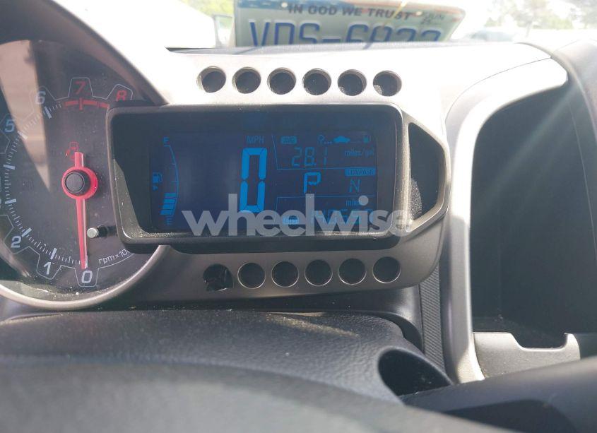 Photo 7 of 2014 Chevrolet Sonic LT AUTO (VIN 1G1JC5SH0E4232070)