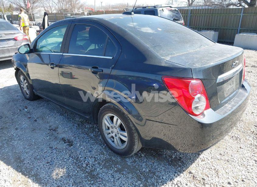 Photo 3 of 2015 Chevrolet Sonic LT AUTO (VIN 1G1JC5SH0F4164225)