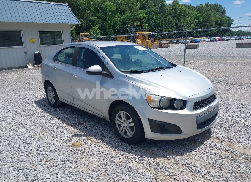 2015 Chevrolet Sonic LT AUTO (VIN 1G1JC5SH0F4168226) main photo