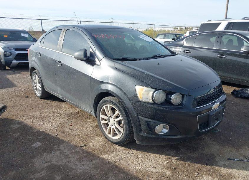 2015 Chevrolet Sonic LT AUTO (VIN 1G1JC5SH0F4175208) main photo