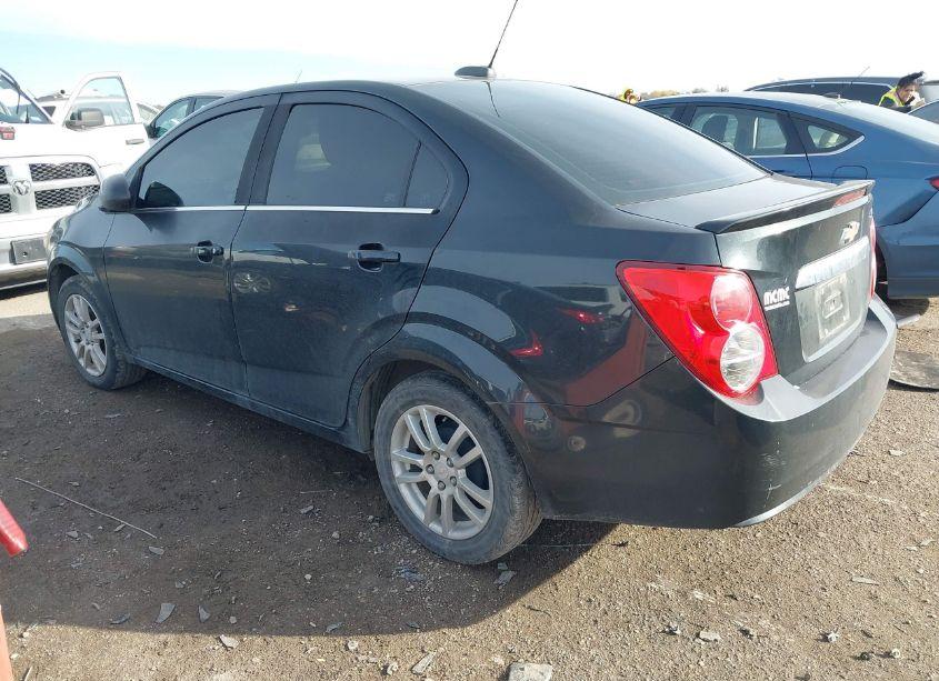 Photo 3 of 2015 Chevrolet Sonic LT AUTO (VIN 1G1JC5SH0F4175208)