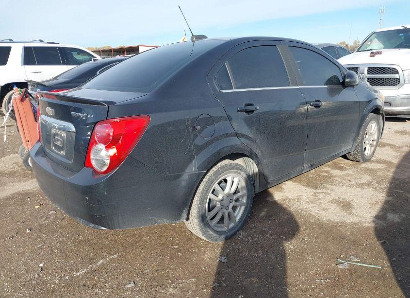 Photo 4 of 2015 Chevrolet Sonic LT AUTO (VIN 1G1JC5SH0F4175208)