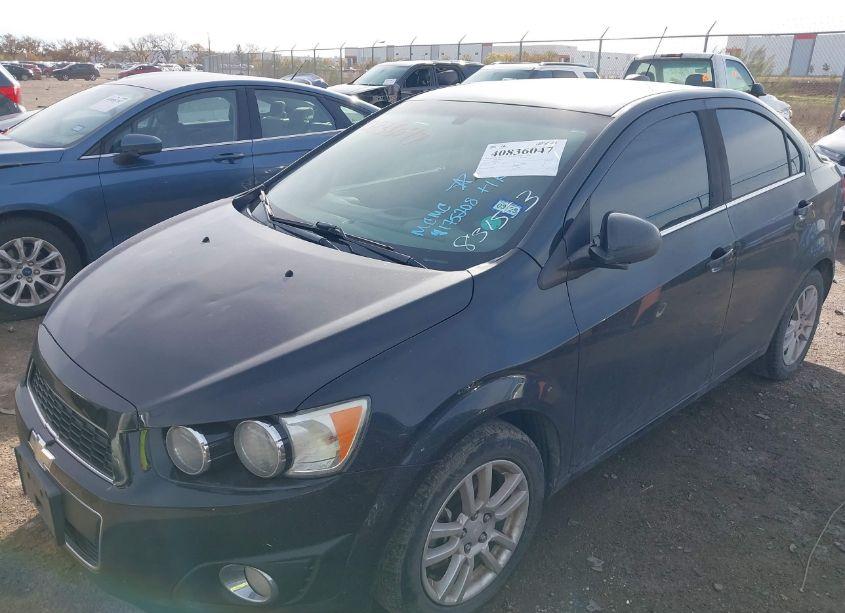 Photo 6 of 2015 Chevrolet Sonic LT AUTO (VIN 1G1JC5SH0F4175208)