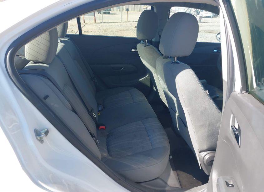 Photo 8 of 2015 Chevrolet Sonic LT AUTO (VIN 1G1JC5SH0F4188895)