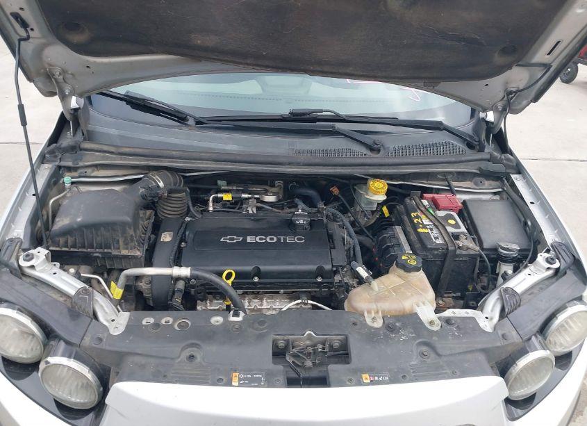 Photo 10 of 2015 Chevrolet Sonic LT AUTO (VIN 1G1JC5SH0F4200267)