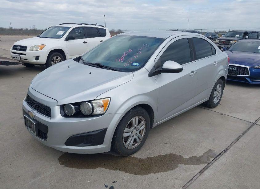 Photo 2 of 2015 Chevrolet Sonic LT AUTO (VIN 1G1JC5SH0F4200267)