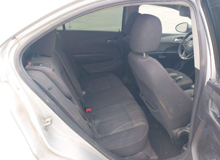 Photo 8 of 2015 Chevrolet Sonic LT AUTO (VIN 1G1JC5SH0F4200267)