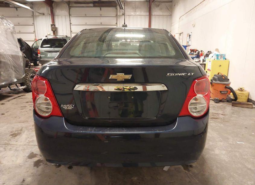 Photo 16 of 2015 Chevrolet Sonic LT AUTO (VIN 1G1JC5SH0F4216436)