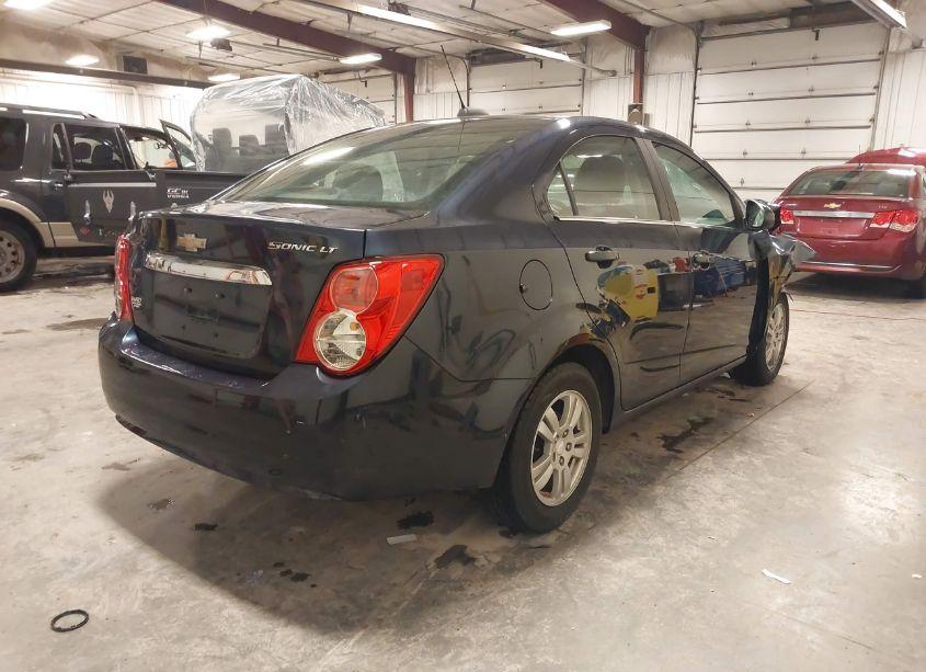 Photo 4 of 2015 Chevrolet Sonic LT AUTO (VIN 1G1JC5SH0F4216436)