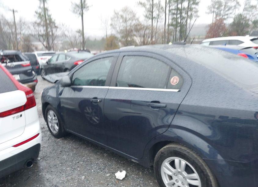 Photo 14 of 2015 Chevrolet Sonic LT AUTO (VIN 1G1JC5SH0F4217084)