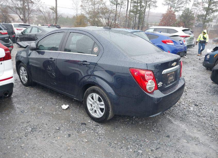 Photo 3 of 2015 Chevrolet Sonic LT AUTO (VIN 1G1JC5SH0F4217084)