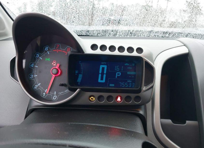 Photo 7 of 2015 Chevrolet Sonic LT AUTO (VIN 1G1JC5SH0F4217084)