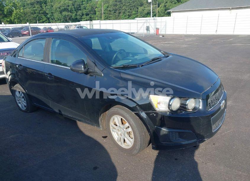 2016 Chevrolet Sonic LT (VIN 1G1JC5SH0G4108237) main photo