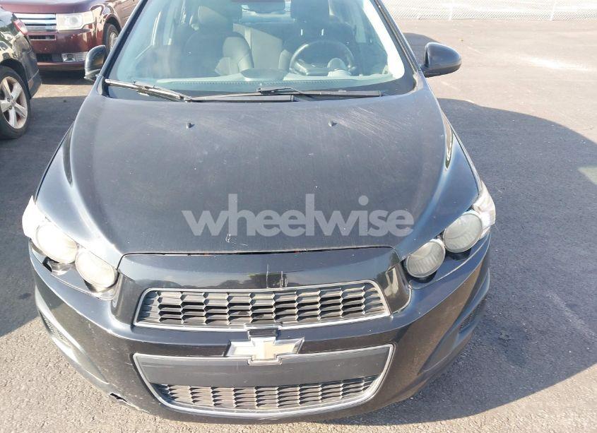 Photo 6 of 2016 Chevrolet Sonic LT (VIN 1G1JC5SH0G4108237)