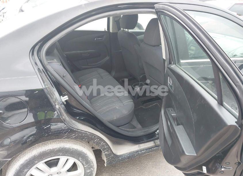 Photo 8 of 2016 Chevrolet Sonic LT AUTO (VIN 1G1JC5SH0G4157504)