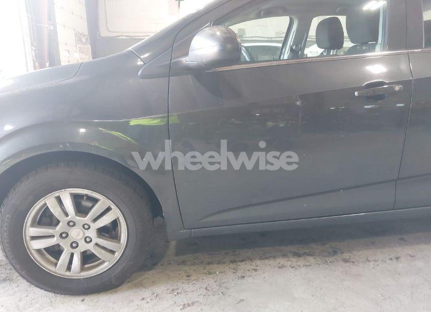 Photo 6 of 2016 Chevrolet Sonic LT AUTO (VIN 1G1JC5SH0G4170981)