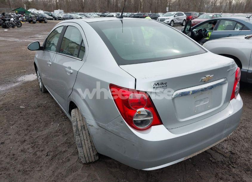 Photo 3 of 2012 Chevrolet Sonic 2LT (VIN 1G1JC5SH1C4124943)