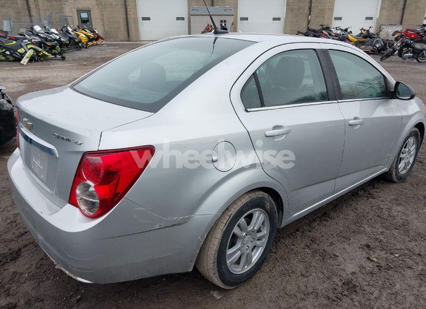 Photo 6 of 2012 Chevrolet Sonic 2LT (VIN 1G1JC5SH1C4124943)