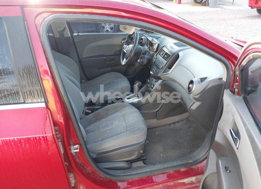 Photo 5 of 2012 Chevrolet Sonic 2LT (VIN 1G1JC5SH1C4136428)