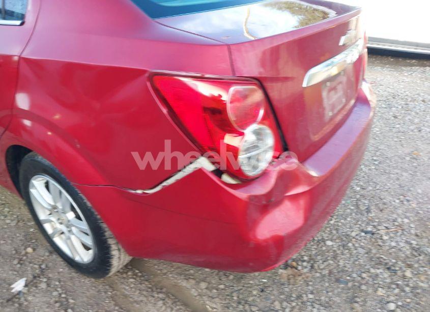 Photo 6 of 2012 Chevrolet Sonic 2LT (VIN 1G1JC5SH1C4136428)