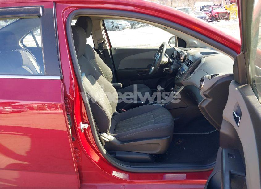 Photo 5 of 2012 Chevrolet Sonic 2LT (VIN 1G1JC5SH1C4176881)