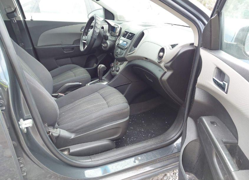 Photo 5 of 2012 Chevrolet Sonic 2LT (VIN 1G1JC5SH1C4231443)