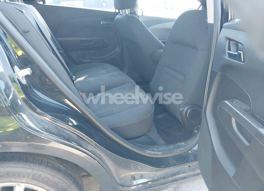 Photo 8 of 2013 Chevrolet Sonic LT (VIN 1G1JC5SH1D4131070)