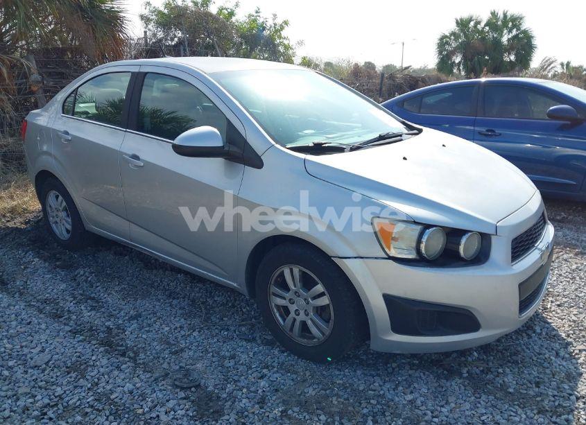 2014 Chevrolet Sonic LT AUTO (VIN 1G1JC5SH1E4100855) main photo