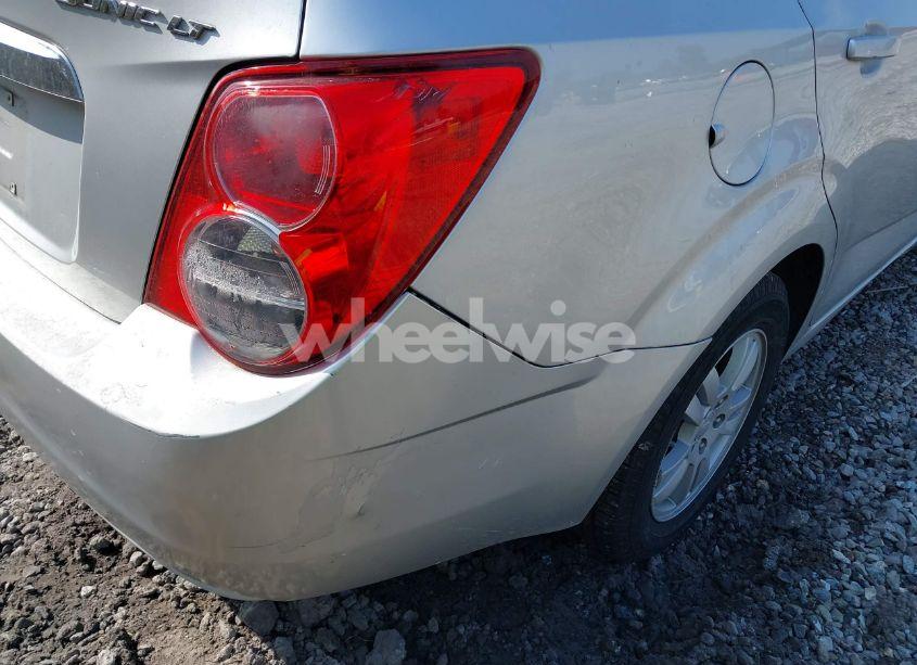 Photo 14 of 2014 Chevrolet Sonic LT AUTO (VIN 1G1JC5SH1E4100855)