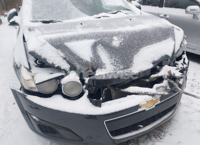 Photo 6 of 2014 Chevrolet Sonic LT AUTO (VIN 1G1JC5SH1E4237102)